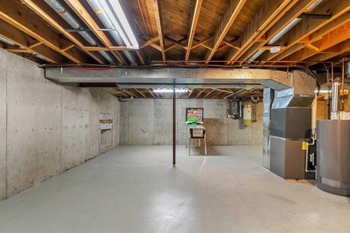 511 Willingdon Boulevard Se, Calgary, AB - Indoor Photo Showing Basement