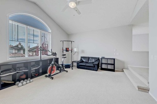 36 Mt Selkirk Close Se, Calgary, AB - Indoor