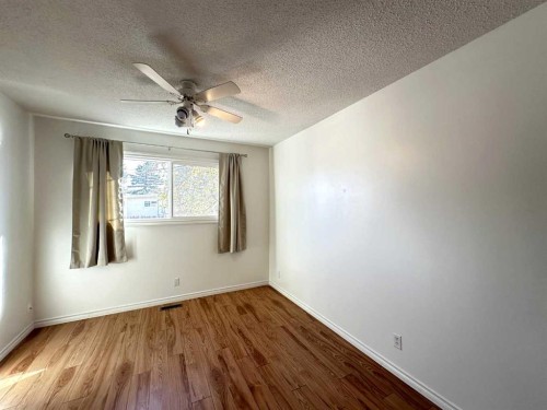 121 Huntford Close Ne, Calgary, AB - Indoor Photo Showing Other Room