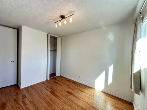 121 Huntford Close Ne, Calgary, AB - Indoor Photo Showing Other Room