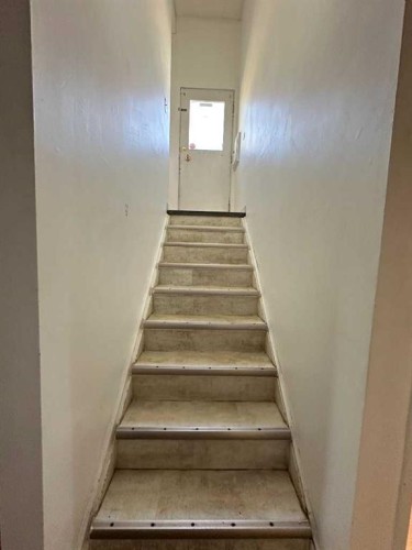 121 Huntford Close Ne, Calgary, AB - Indoor Photo Showing Other Room