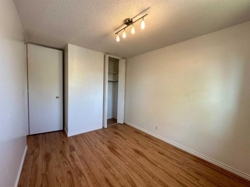 121 Huntford Close Ne, Calgary, AB - Indoor Photo Showing Other Room