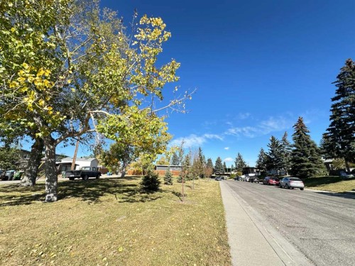121 Huntford Close Ne, Calgary, AB - Outdoor With View