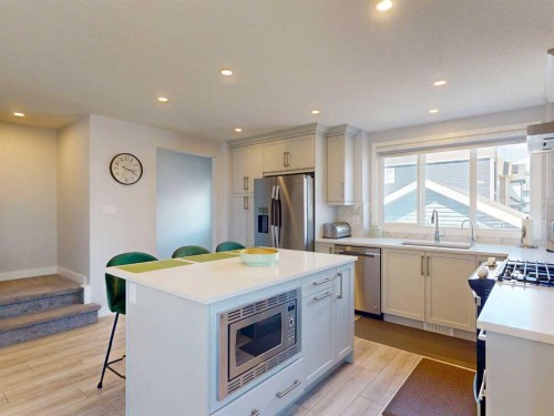 1842 Rangeview Drive Se, Calgary, AB - Indoor Photo Showing Kitchen With Stainless Steel Kitchen With Upgraded Kitchen