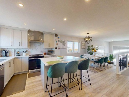 1842 Rangeview Drive Se, Calgary, AB - Indoor Photo Showing Kitchen
