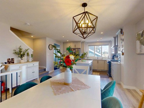 1842 Rangeview Drive Se, Calgary, AB - Indoor Photo Showing Dining Room