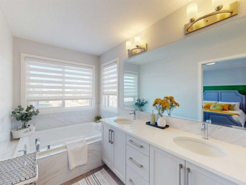 1842 Rangeview Drive Se, Calgary, AB - Indoor Photo Showing Bathroom