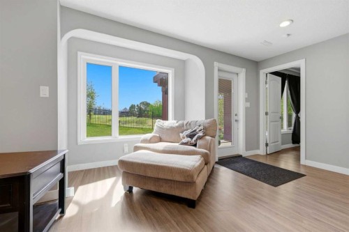 1605 Montgomery Way Se, High River, AB - Indoor Photo Showing Living Room