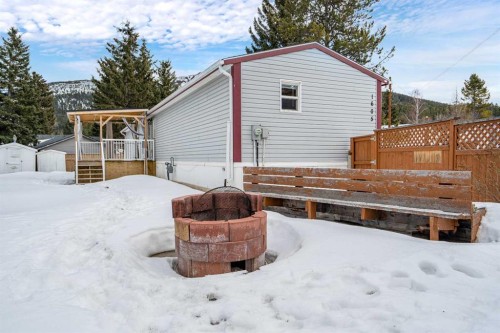1605 129 Street, Blairmore, AB 