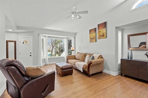 260 Riverside Mews Se, Calgary, AB 
