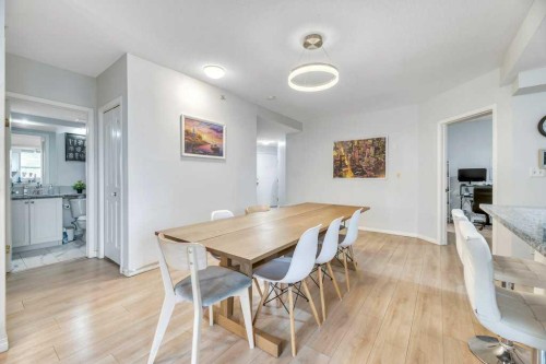 701-683 10 Street Sw, Calgary, AB - Indoor Photo Showing Living Room