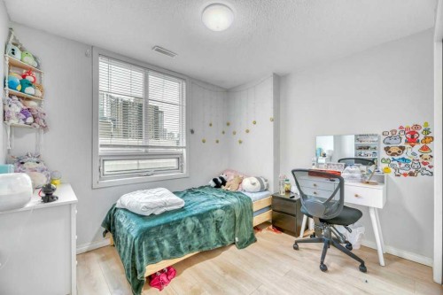 701-683 10 Street Sw, Calgary, AB - Indoor Photo Showing Bedroom