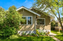 326 8 Avenue NE Calgary, AB T2E 0P9