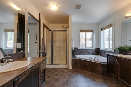 107 Aspen Stone Crescent Sw, Calgary, AB - Indoor Photo Showing Bathroom