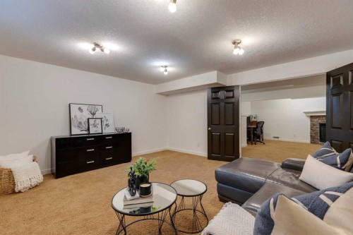 107 Aspen Stone Crescent Sw, Calgary, AB - Indoor