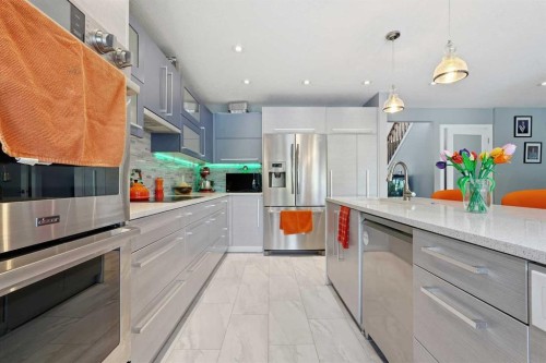 804 Downey Place, Okotoks, AB - Indoor Photo Showing Kitchen With Stainless Steel Kitchen With Upgraded Kitchen