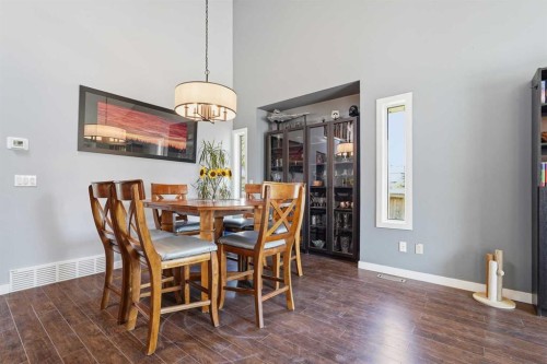 804 Downey Place, Okotoks, AB - Indoor Photo Showing Dining Room
