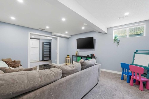 804 Downey Place, Okotoks, AB - Indoor