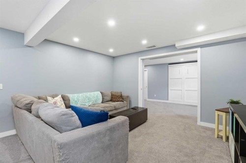 804 Downey Place, Okotoks, AB - Indoor