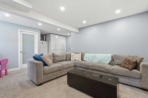 804 Downey Place, Okotoks, AB - Indoor