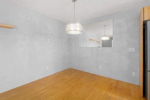 2504-7171 Coach Hill Road, Calgary, AB - Indoor Photo Showing Other Room