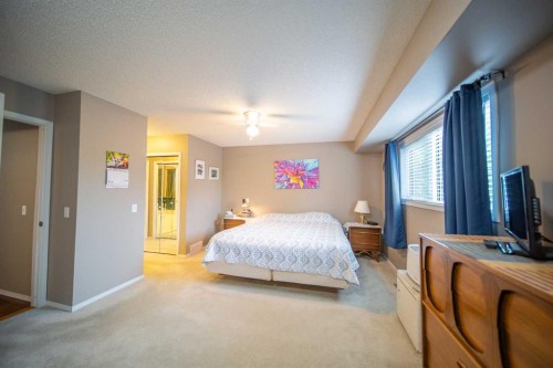 272 Covington Road Ne, Calgary, AB - Indoor Photo Showing Bedroom
