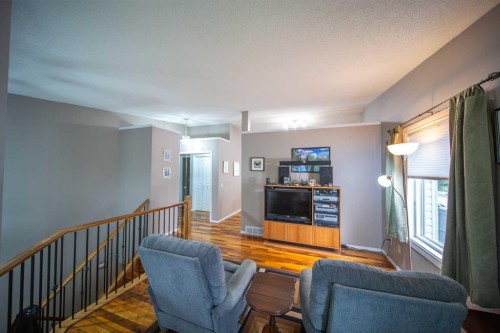 272 Covington Road Ne, Calgary, AB - Indoor