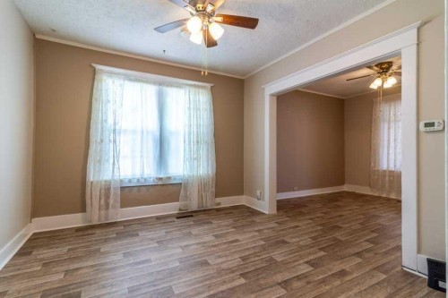 1826 5 Avenue North, Lethbridge, AB - Indoor Photo Showing Other Room
