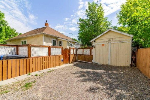 1826 5 Avenue North, Lethbridge, AB - Outdoor