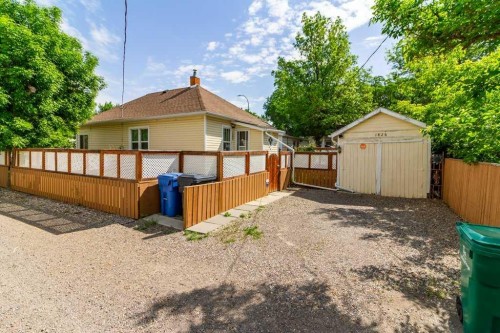 1826 5 Avenue North, Lethbridge, AB - Outdoor With Deck Patio Veranda With Exterior