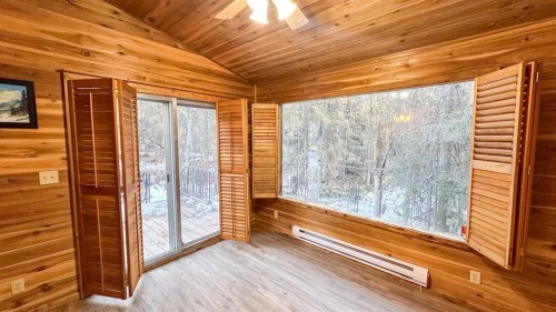 23-5227 Township Road 320, Rural Mountain View County, AB 