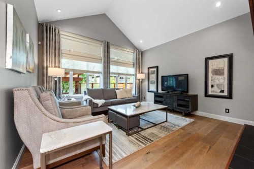 120 Elgin Estates View Se, Calgary, AB - Indoor Photo Showing Living Room