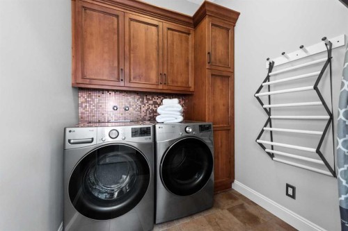 120 Elgin Estates View Se, Calgary, AB - Indoor Photo Showing Laundry Room