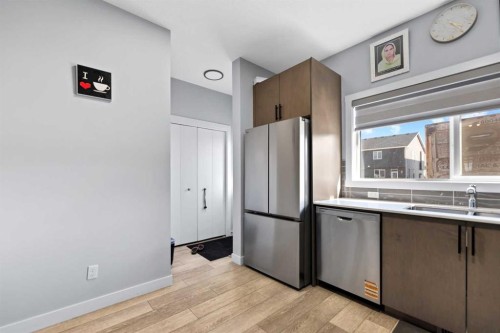 123 Corner Glen Drive Ne, Calgary, AB - Indoor Photo Showing Kitchen With Stainless Steel Kitchen