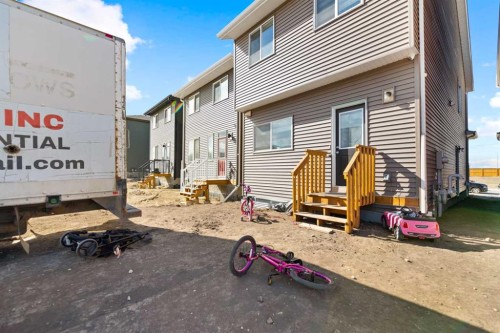 123 Corner Glen Drive Ne, Calgary, AB - Outdoor
