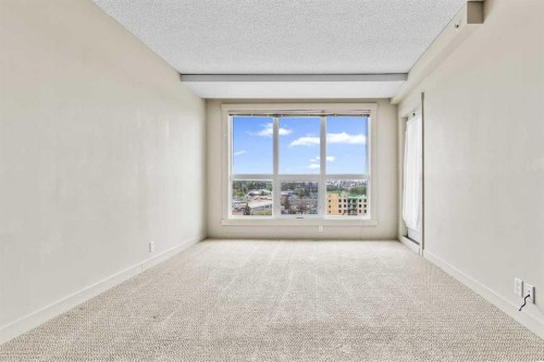 903-8710 Horton Road Sw, Calgary, AB - Indoor Photo Showing Other Room