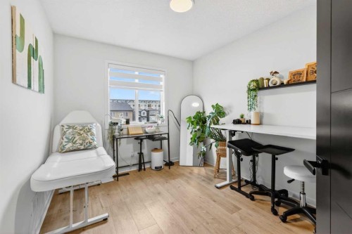14 Wolf Creek Rise Se, Calgary, AB - Indoor
