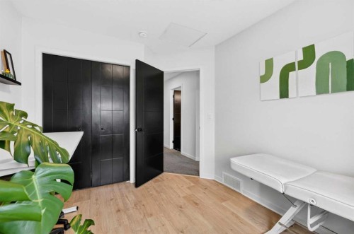 14 Wolf Creek Rise Se, Calgary, AB - Indoor