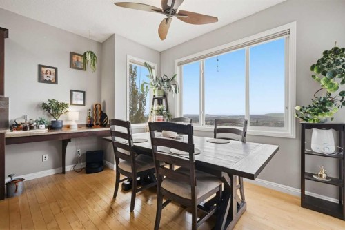 99 Sunset View, Cochrane, AB - Indoor Photo Showing Dining Room