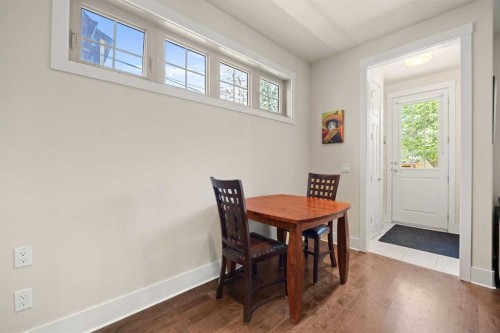 729 4 Street Nw, Calgary, AB - Indoor