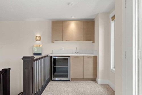 729 4 Street Nw, Calgary, AB - Indoor