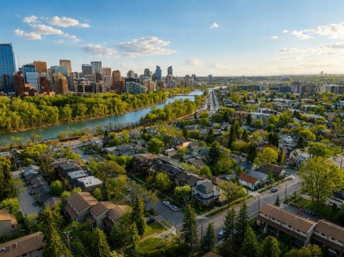 729 4 Street Nw, Calgary, AB - Outdoor With View