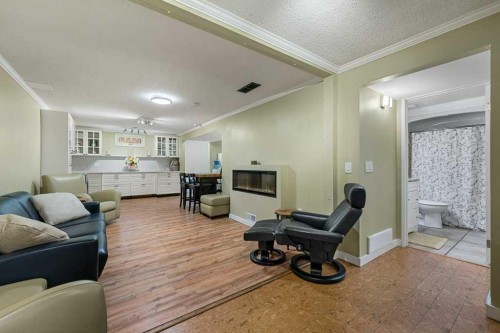1632 Robson Crescent Se, Calgary, AB - Indoor