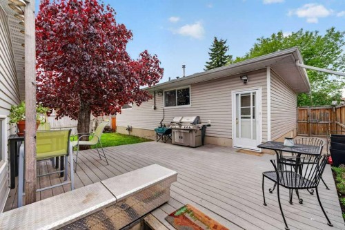 1632 Robson Crescent Se, Calgary, AB - Outdoor With Deck Patio Veranda With Exterior