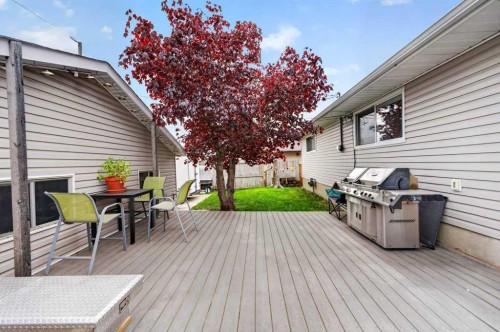 1632 Robson Crescent Se, Calgary, AB - Outdoor With Deck Patio Veranda With Exterior