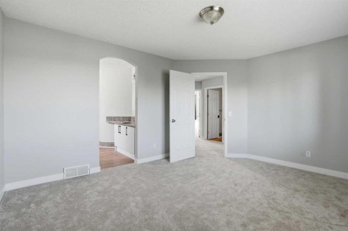 141 Shannon Square Sw, Calgary, AB 