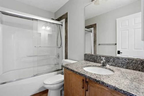 141 Shannon Square Sw, Calgary, AB 