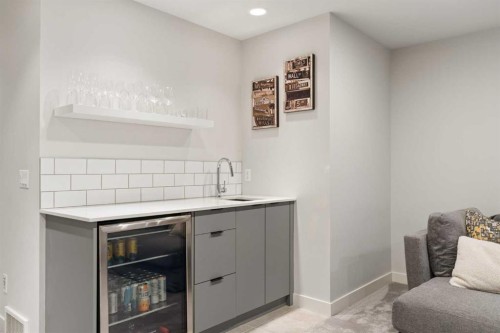5406 21 Street Sw, Calgary, AB 
