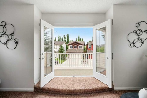 262 Autumn Circle Se, Calgary, AB 
