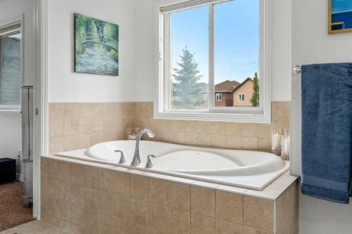 262 Autumn Circle Se, Calgary, AB 